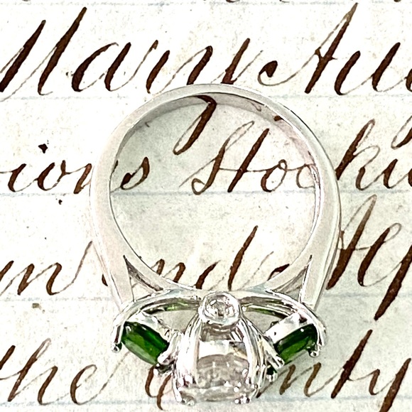 Stunning Sterling Silver 925 Three Stone Ring Thailand Size 5 - Picture 6 of 9